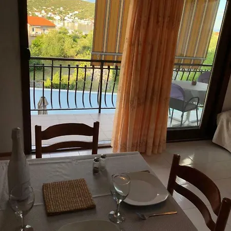Orosnjak Apartment Vinisce